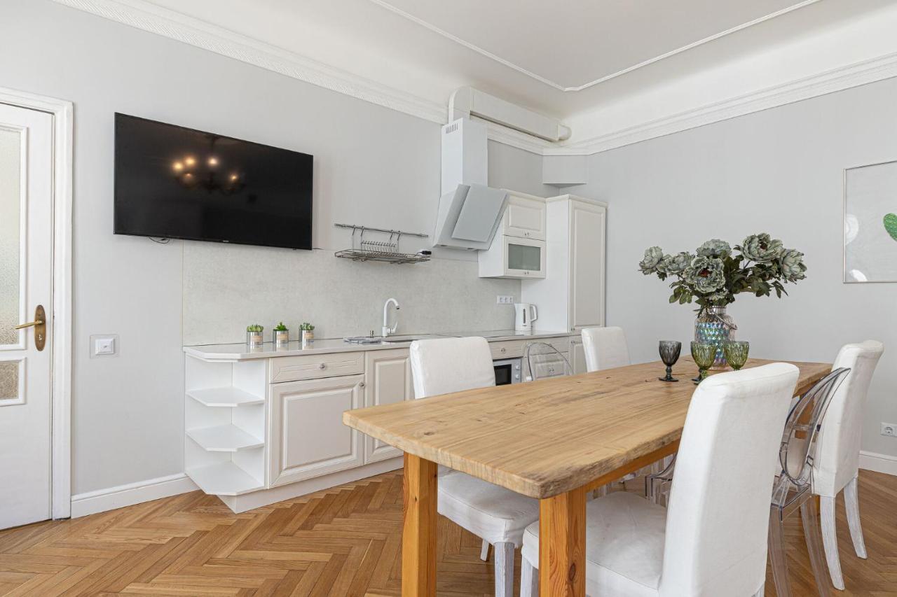 Modern History Apartment Reval Exterior foto