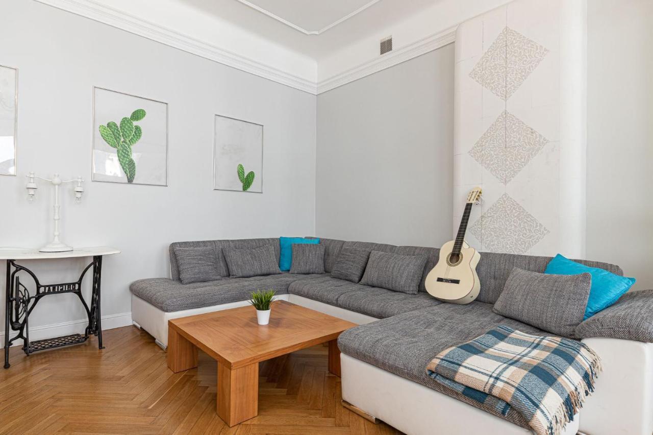 Modern History Apartment Reval Exterior foto